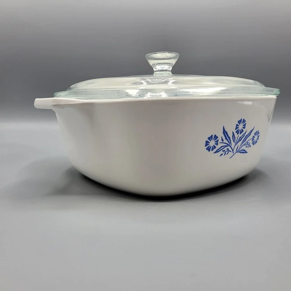Corning Ware Casserole Dish Unisex 1.5 QT Blue Cornflower P-1 1/2-B White
